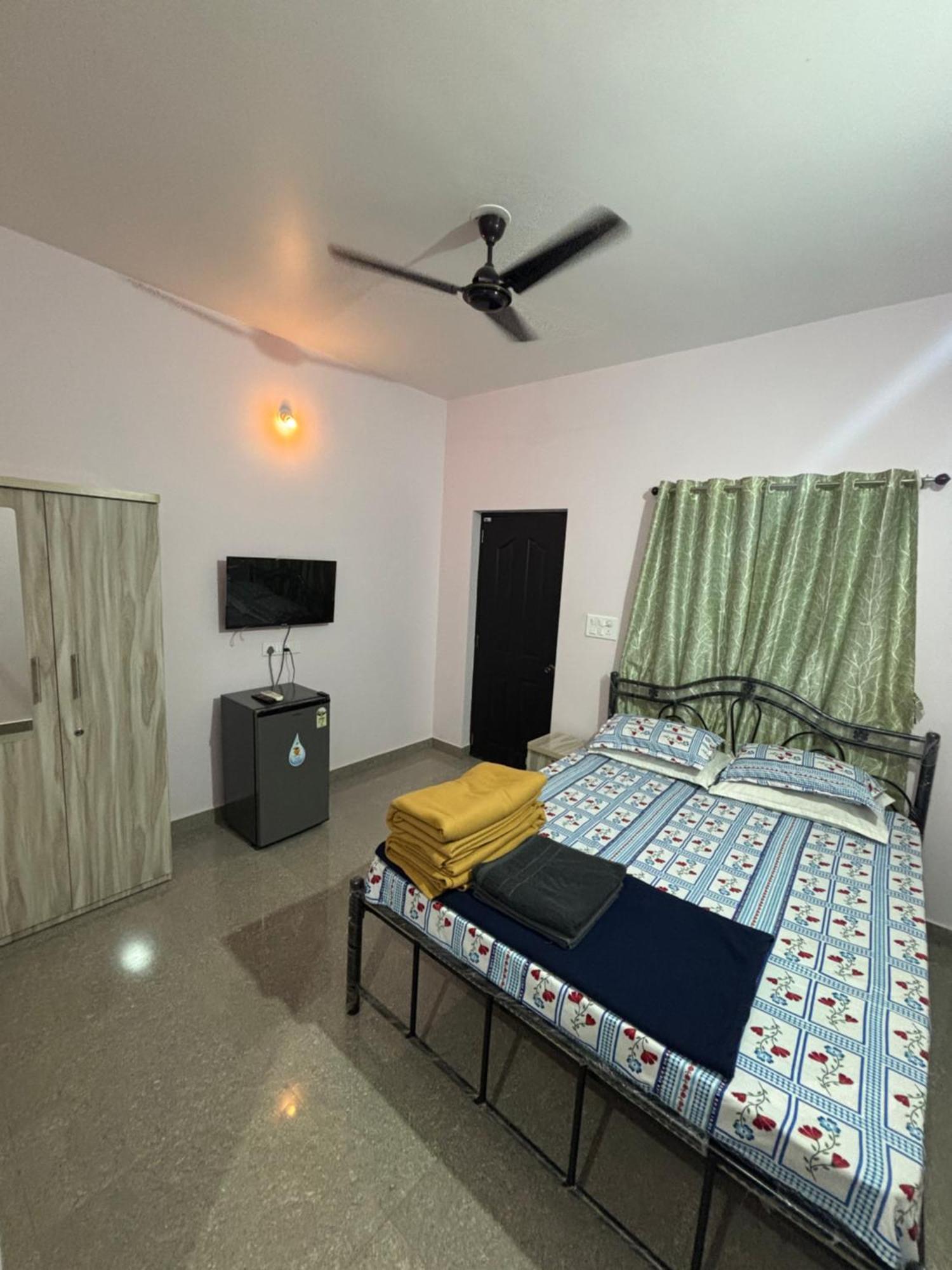 Tamasha Goa Vagator Hostel Exterior photo
